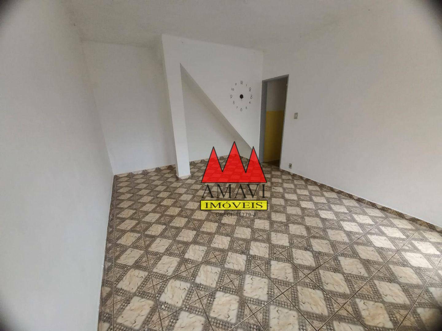 Casa para alugar com 2 quartos, 65m² - Foto 4