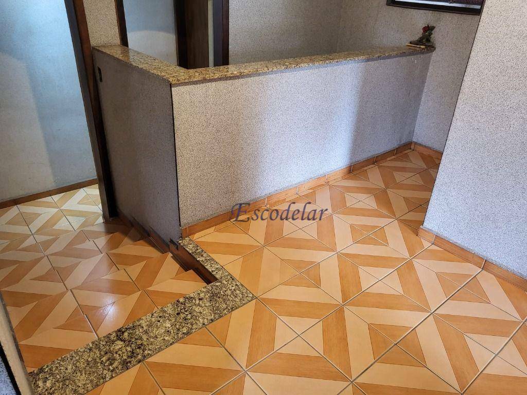 Sobrado à venda com 4 quartos, 200m² - Foto 29