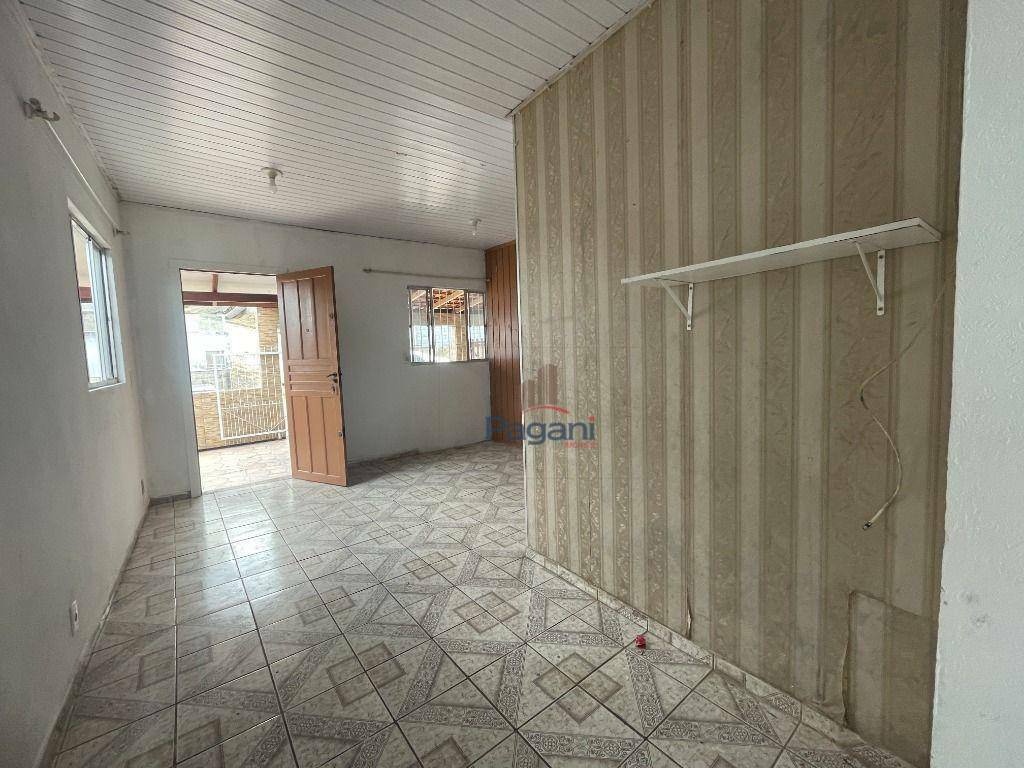 Casa para alugar com 2 quartos, 100m² - Foto 10