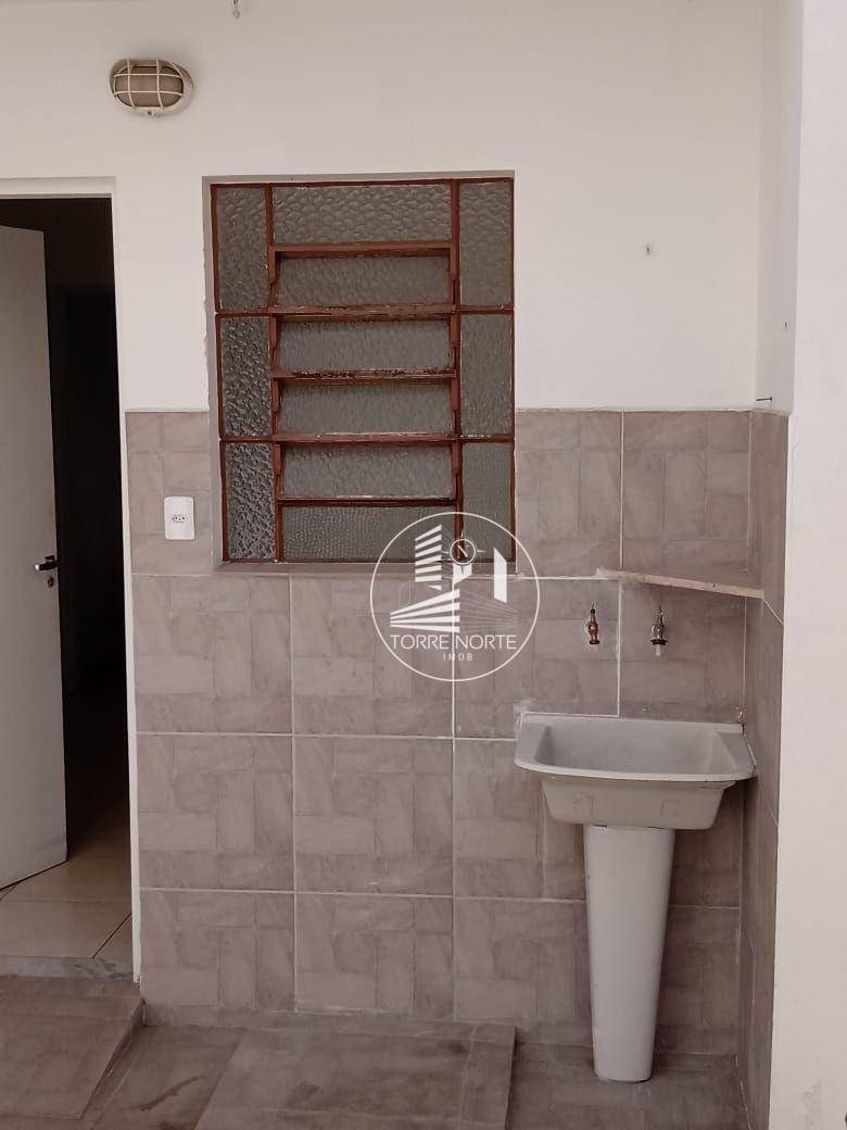 Casa à venda com 2 quartos, 100m² - Foto 18