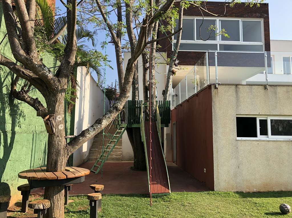 Casa de Condomínio para alugar com 4 quartos, 550m² - Foto 28