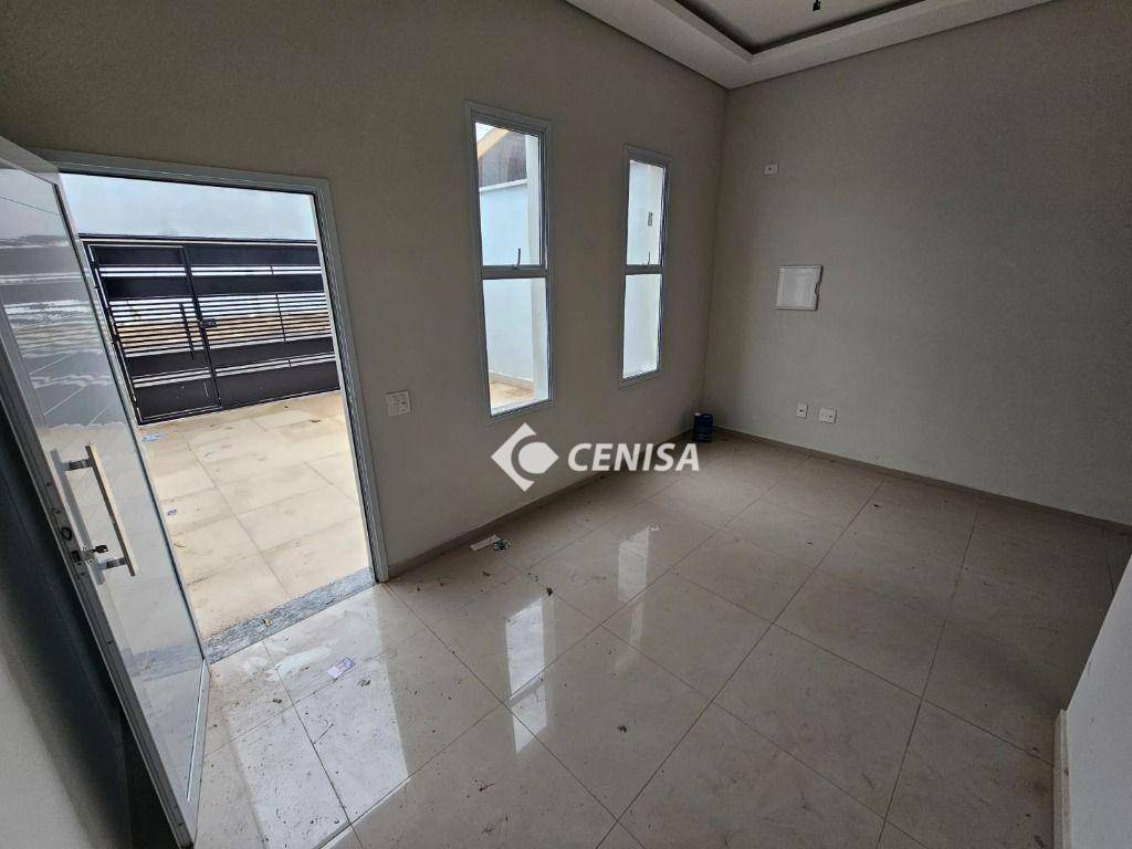 Casa à venda com 2 quartos, 63m² - Foto 5