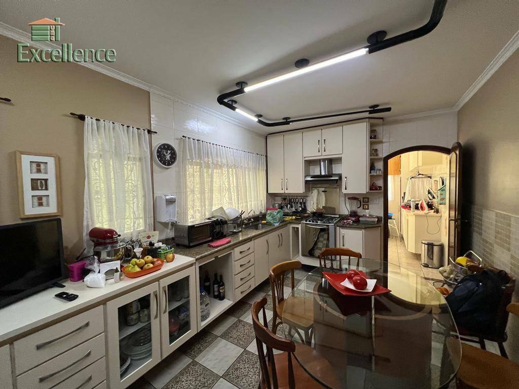 Sobrado à venda com 3 quartos, 150m² - Foto 5