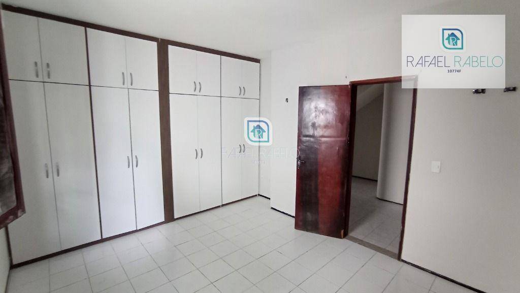 Casa para alugar com 3 quartos, 269m² - Foto 12