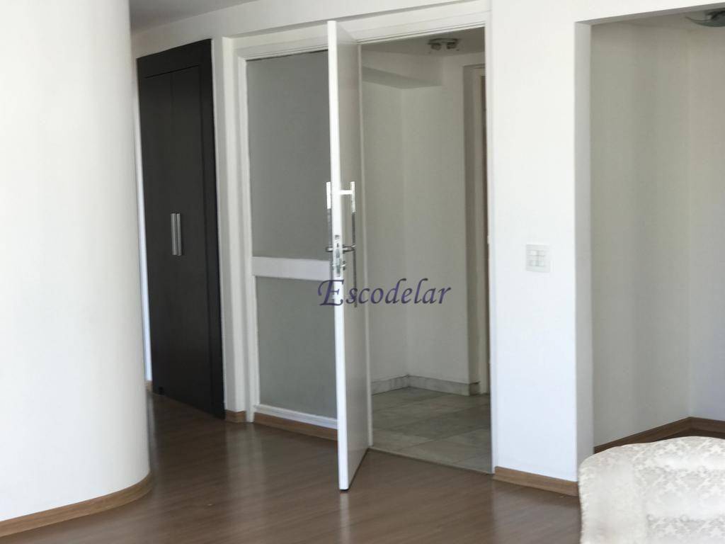 Apartamento à venda com 3 quartos, 180m² - Foto 21