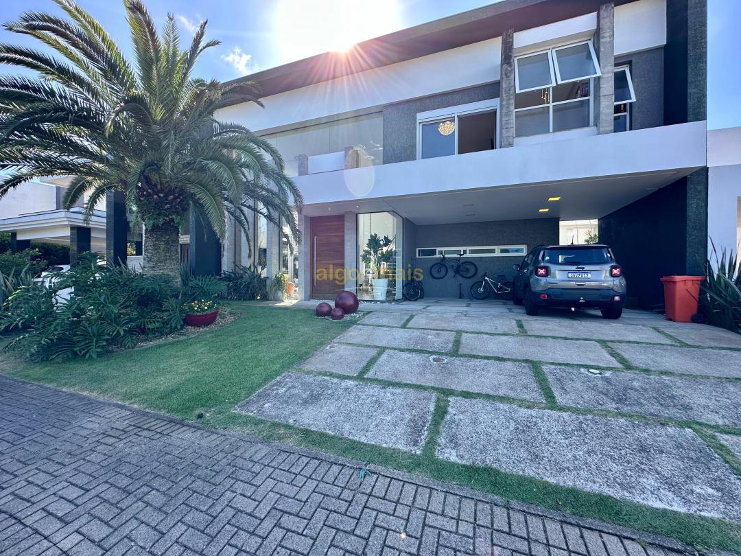Casa de Condomínio à venda com 5 quartos, 301m² - Foto 1
