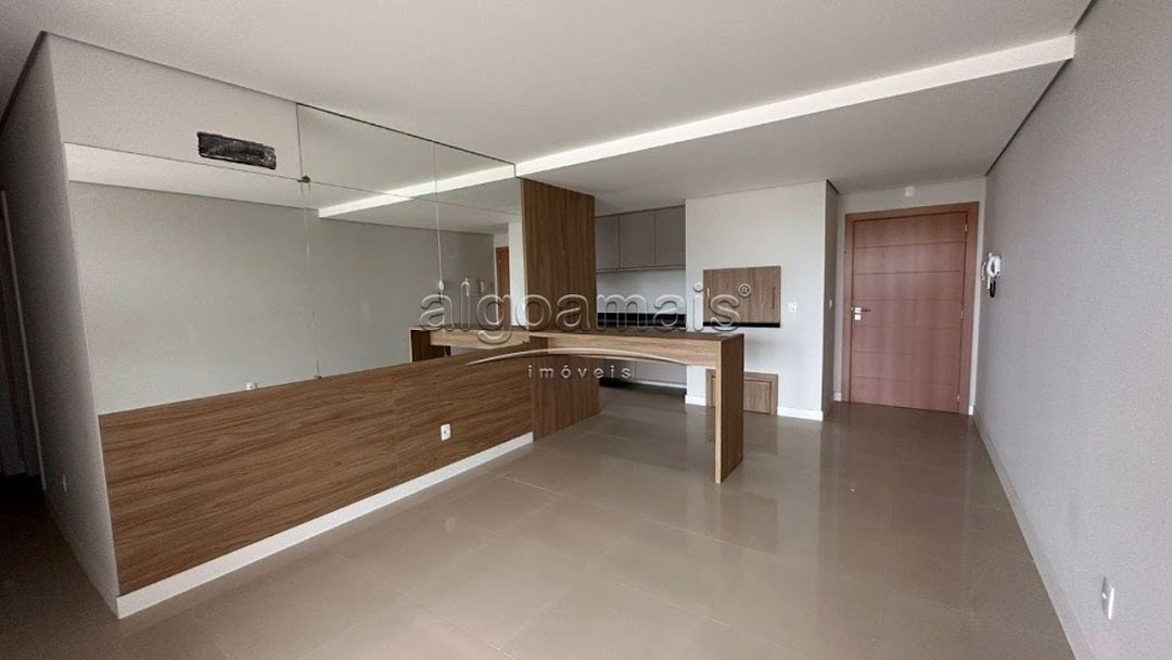 Apartamento à venda com 3 quartos - Foto 1