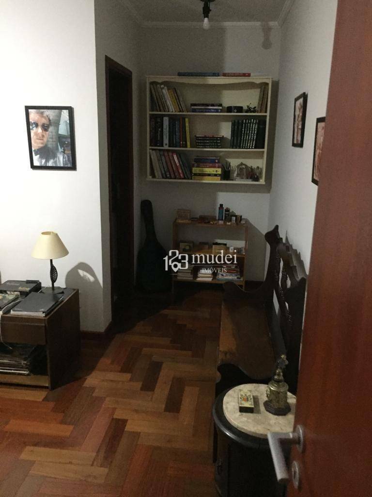 Casa de Condomínio à venda com 4 quartos, 235m² - Foto 37