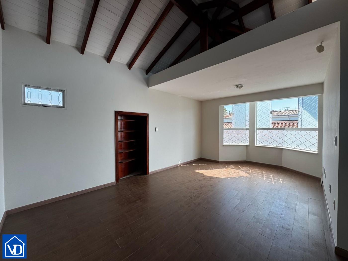 Casa à venda com 3 quartos, 164m² - Foto 11