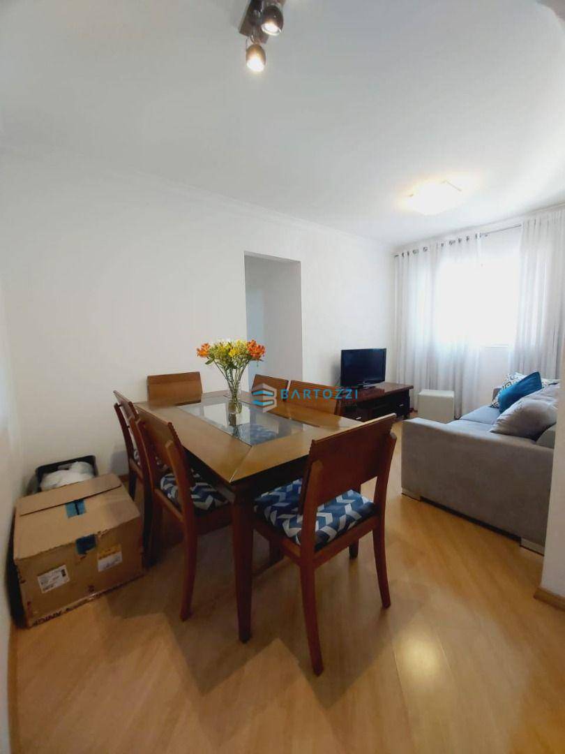 Apartamento à venda com 3 quartos, 60m² - Foto 1