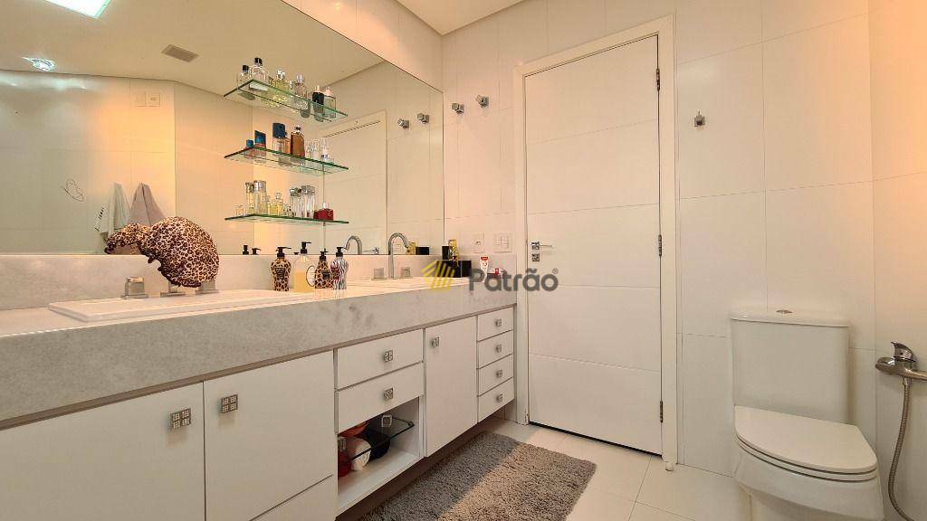 Apartamento à venda com 4 quartos, 300m² - Foto 33