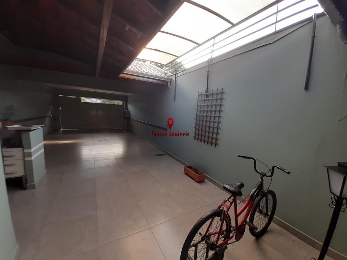 Casa à venda com 2 quartos, 150m² - Foto 8