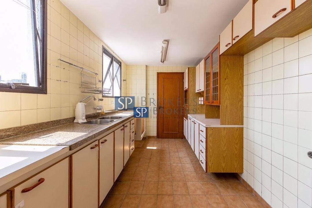 Apartamento à venda com 4 quartos, 187m² - Foto 8