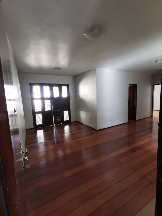 Apartamento à venda com 3 quartos, 110m² - Foto 3