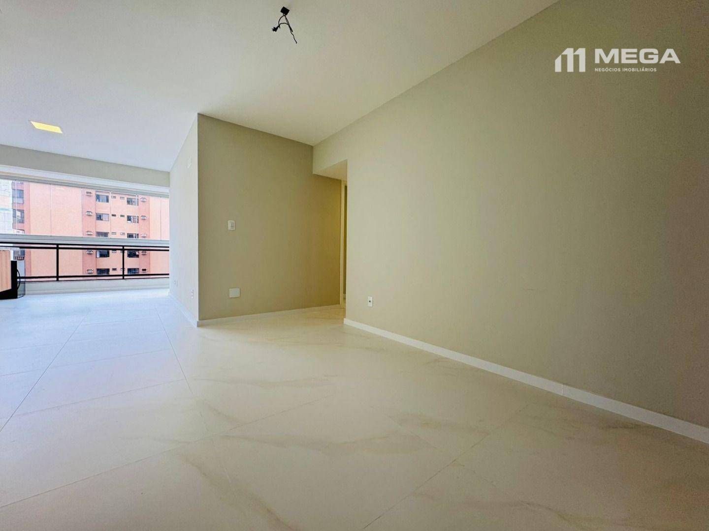 Apartamento à venda com 3 quartos, 126m² - Foto 4