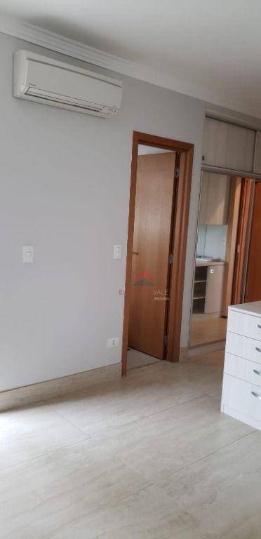 Apartamento para alugar com 3 quartos, 160m² - Foto 9