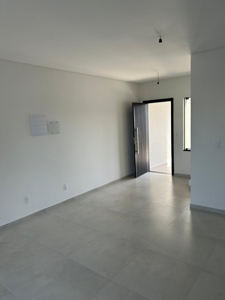 Sobrado à venda com 3 quartos, 104m² - Foto 2