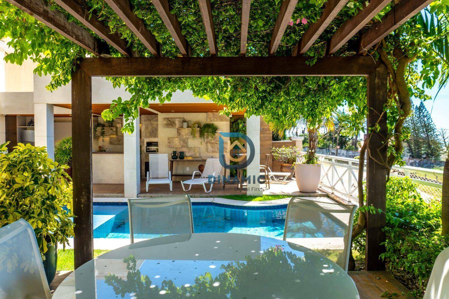 Casa de Condomínio à venda com 4 quartos, 375m² - Foto 5