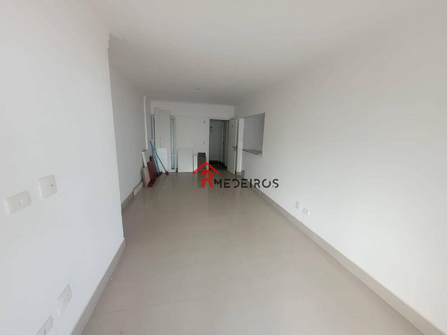 Apartamento à venda com 2 quartos, 90m² - Foto 2