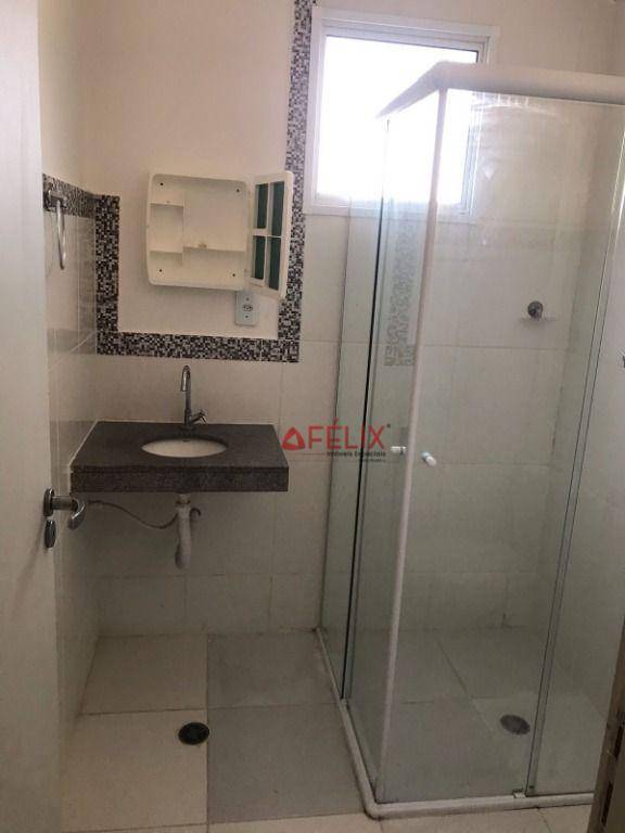 Apartamento para alugar com 2 quartos, 65m² - Foto 4