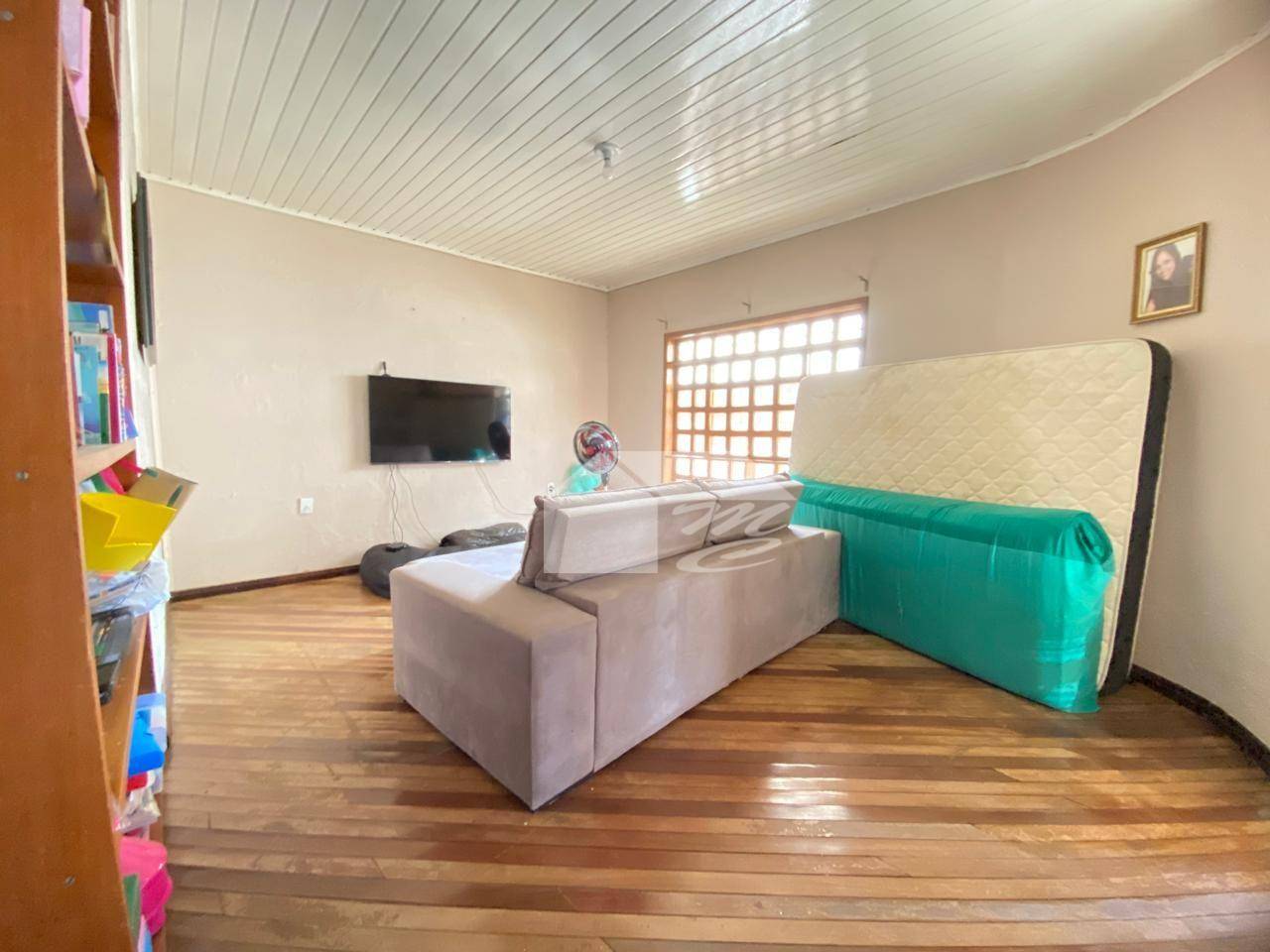 Casa à venda com 3 quartos, 200m² - Foto 5