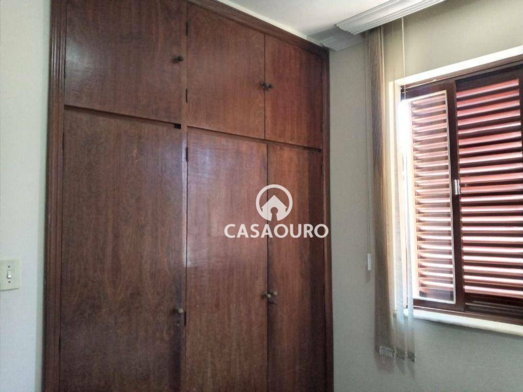 Casa à venda com 4 quartos, 197m² - Foto 9