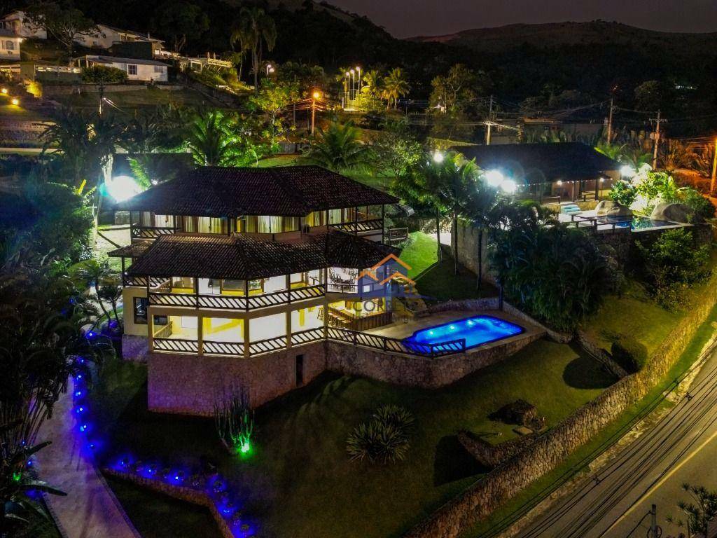 Casa de Condomínio à venda com 8 quartos, 600m² - Foto 3