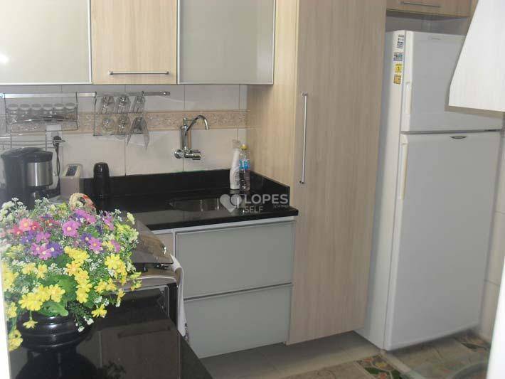 Apartamento à venda com 2 quartos, 57m² - Foto 15