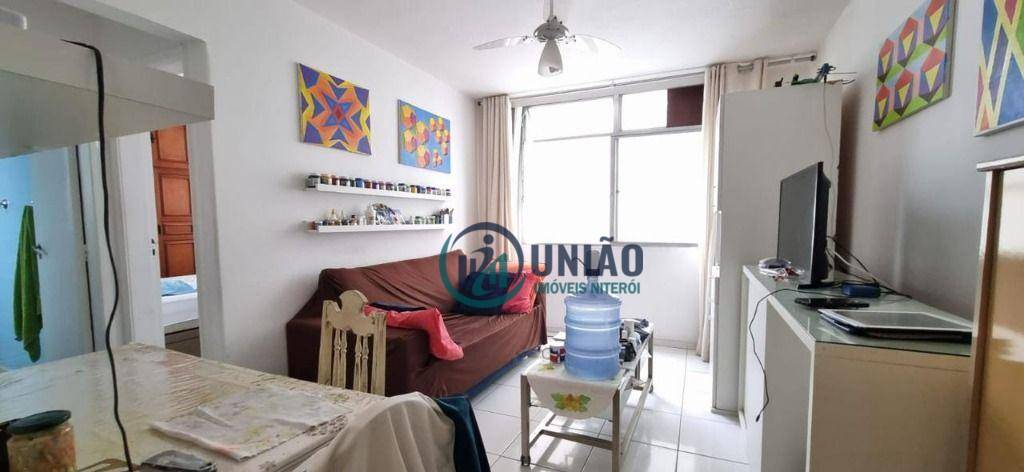 Apartamento à venda com 1 quarto, 50m² - Foto 1