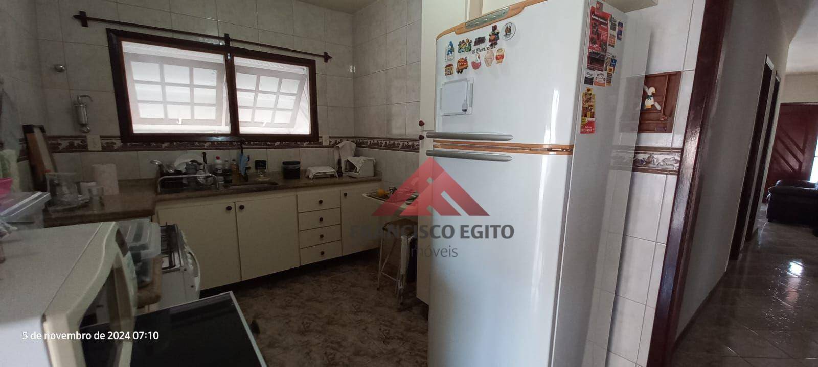 Casa à venda com 3 quartos, 117m² - Foto 12