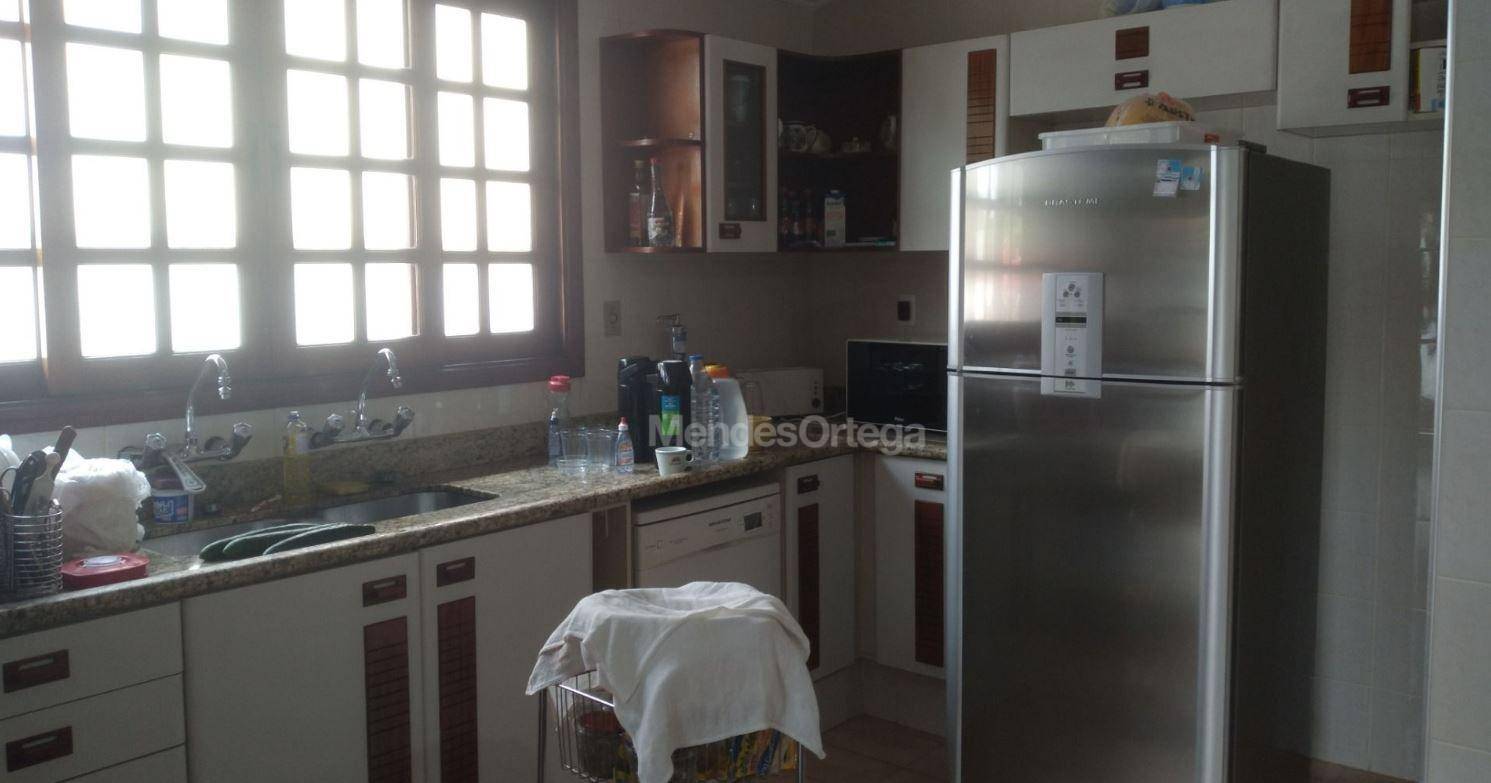 Casa de Condomínio à venda com 4 quartos, 325m² - Foto 25