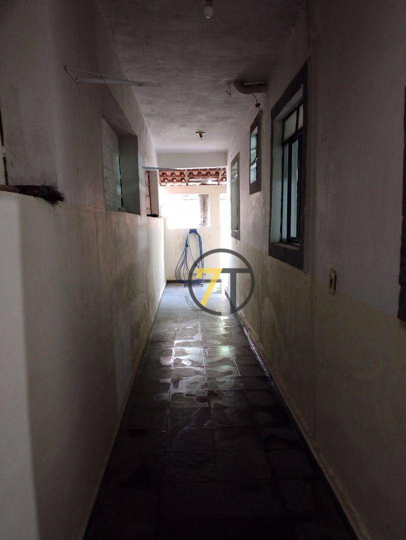 Casa à venda com 3 quartos, 120m² - Foto 16