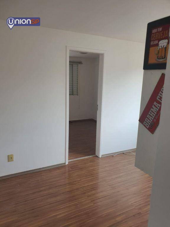 Apartamento à venda com 2 quartos, 40m² - Foto 11