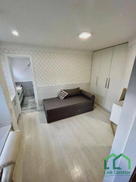 Apartamento para alugar com 2 quartos, 110m² - Foto 11