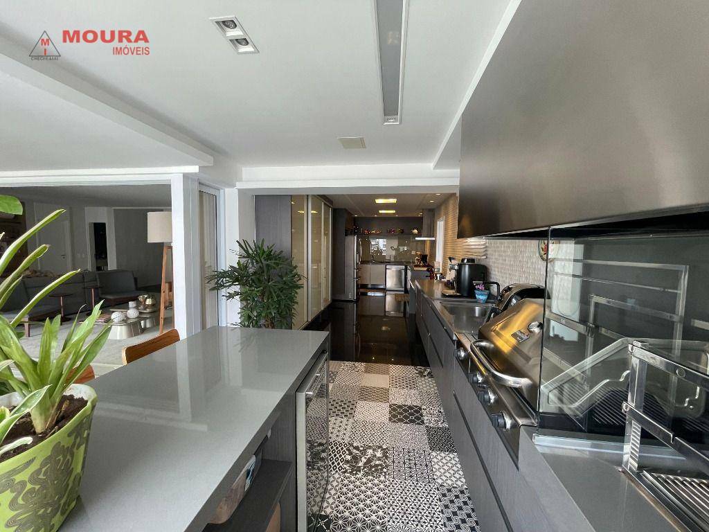 Apartamento à venda com 3 quartos, 234m² - Foto 9