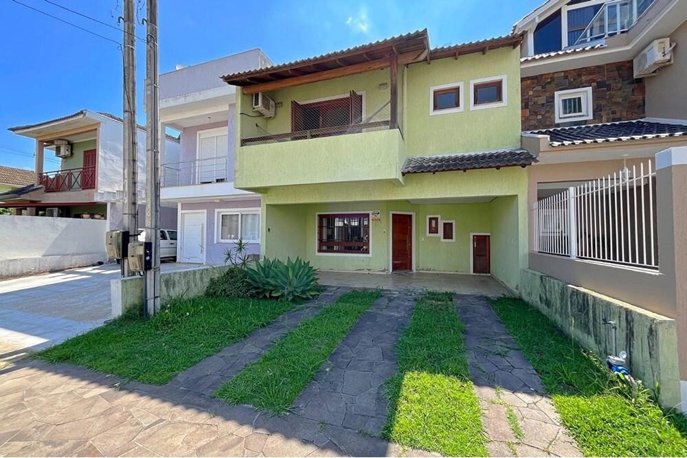 Sobrado à venda com 3 quartos, 151m² - Foto 1