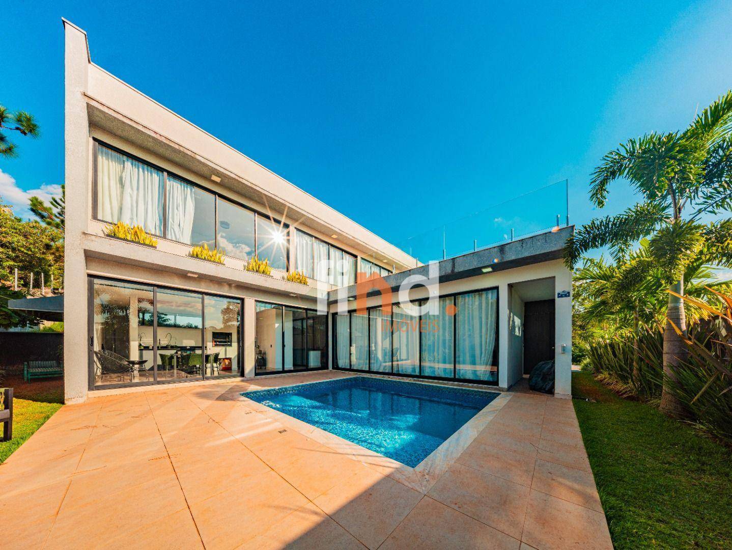 Casa de Condomínio à venda e aluguel com 3 quartos, 380m² - Foto 1