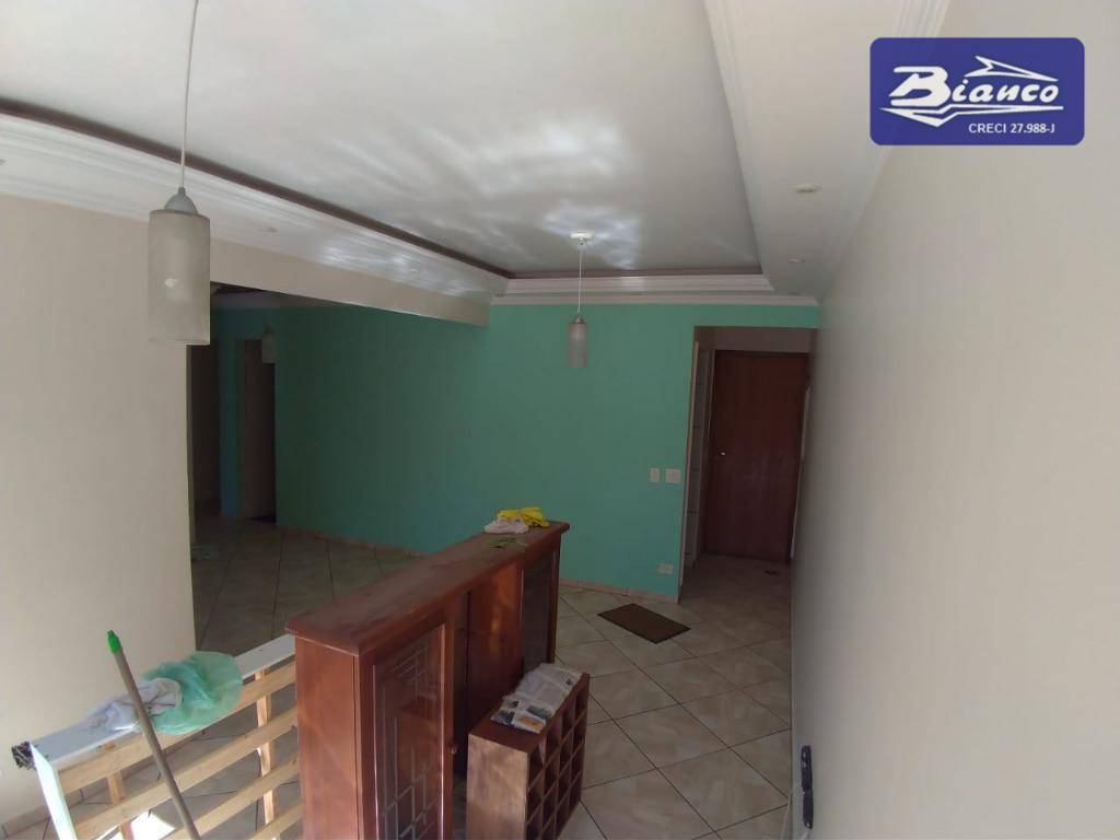 Apartamento à venda com 3 quartos, 76m² - Foto 8