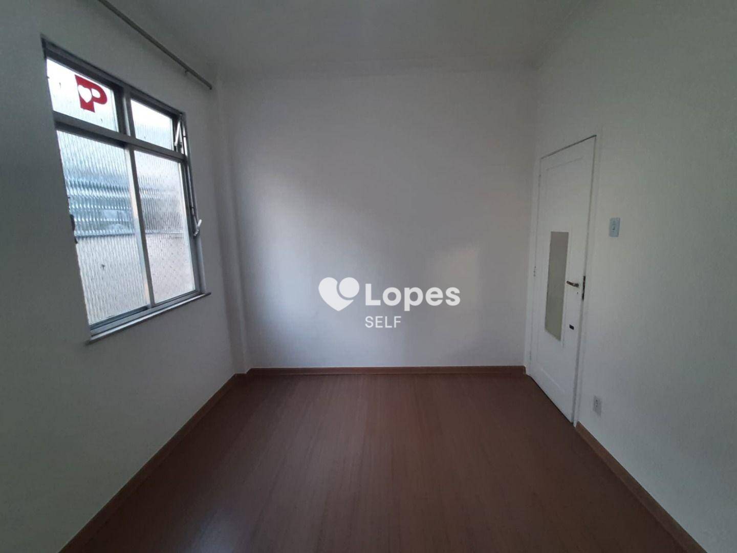 Apartamento à venda com 3 quartos, 111m² - Foto 7