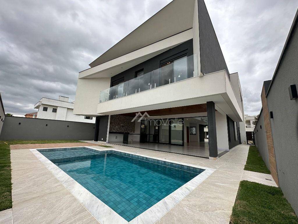 Casa de Condomínio à venda e aluguel com 5 quartos, 445m² - Foto 1