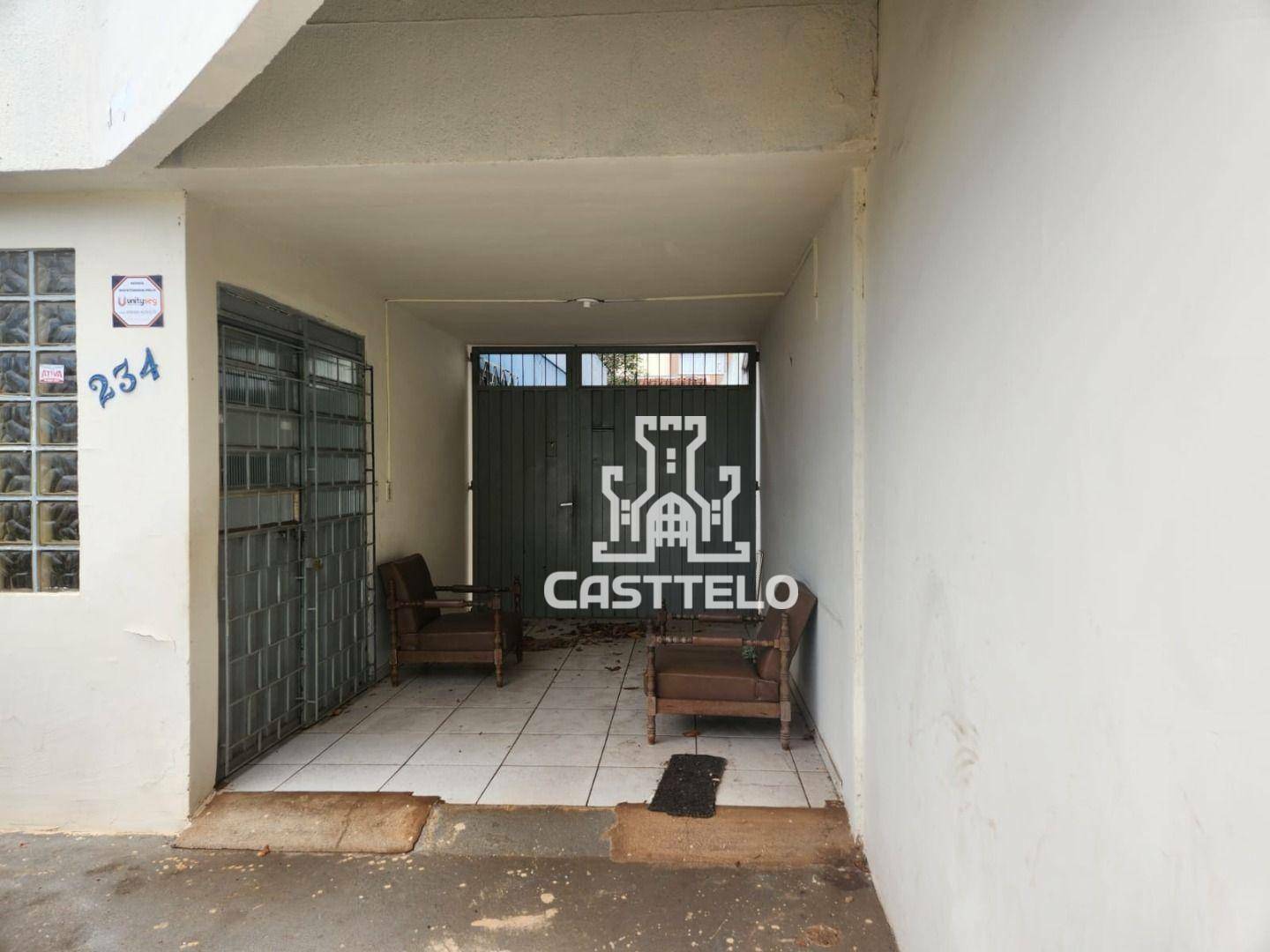 Casa à venda com 5 quartos, 183m² - Foto 2