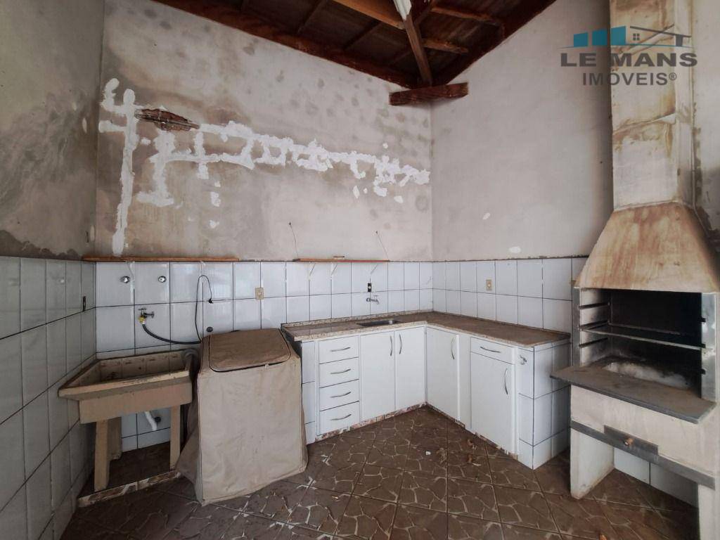 Casa à venda com 3 quartos, 174m² - Foto 18