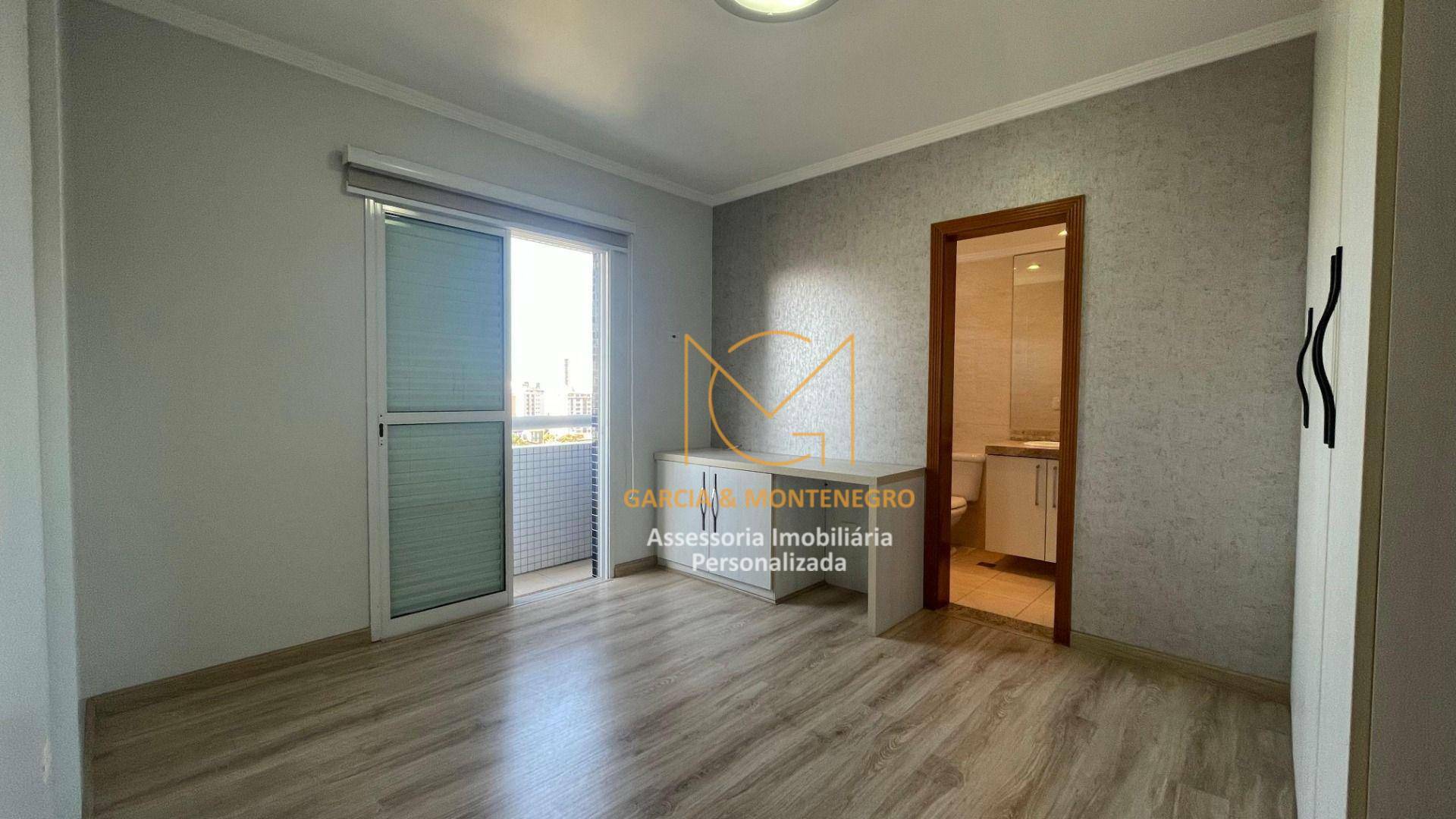 Apartamento para alugar com 3 quartos, 130m² - Foto 17