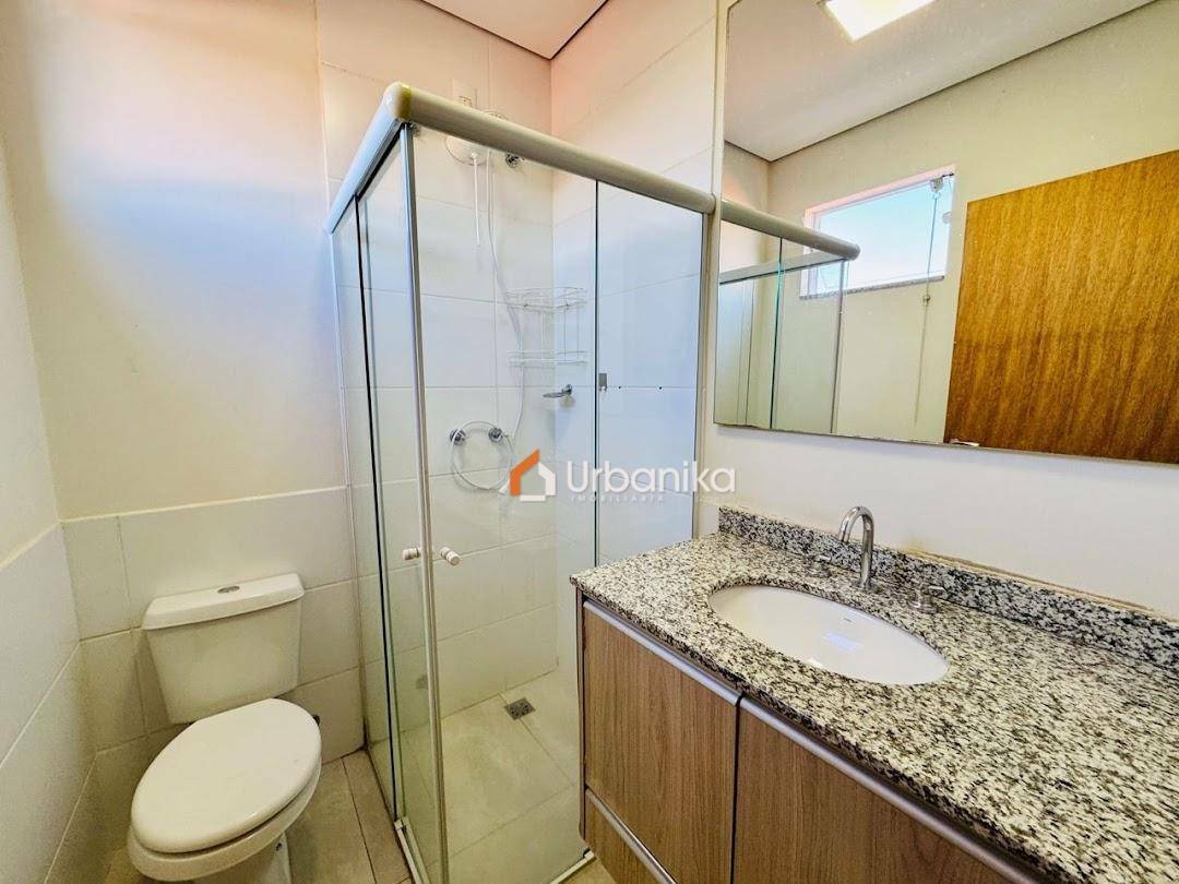 Casa, 2 quartos, 72 m² - Foto 1