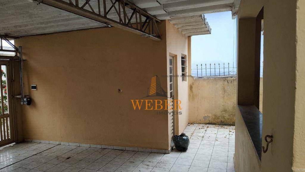 Casa à venda com 9 quartos, 210m² - Foto 47