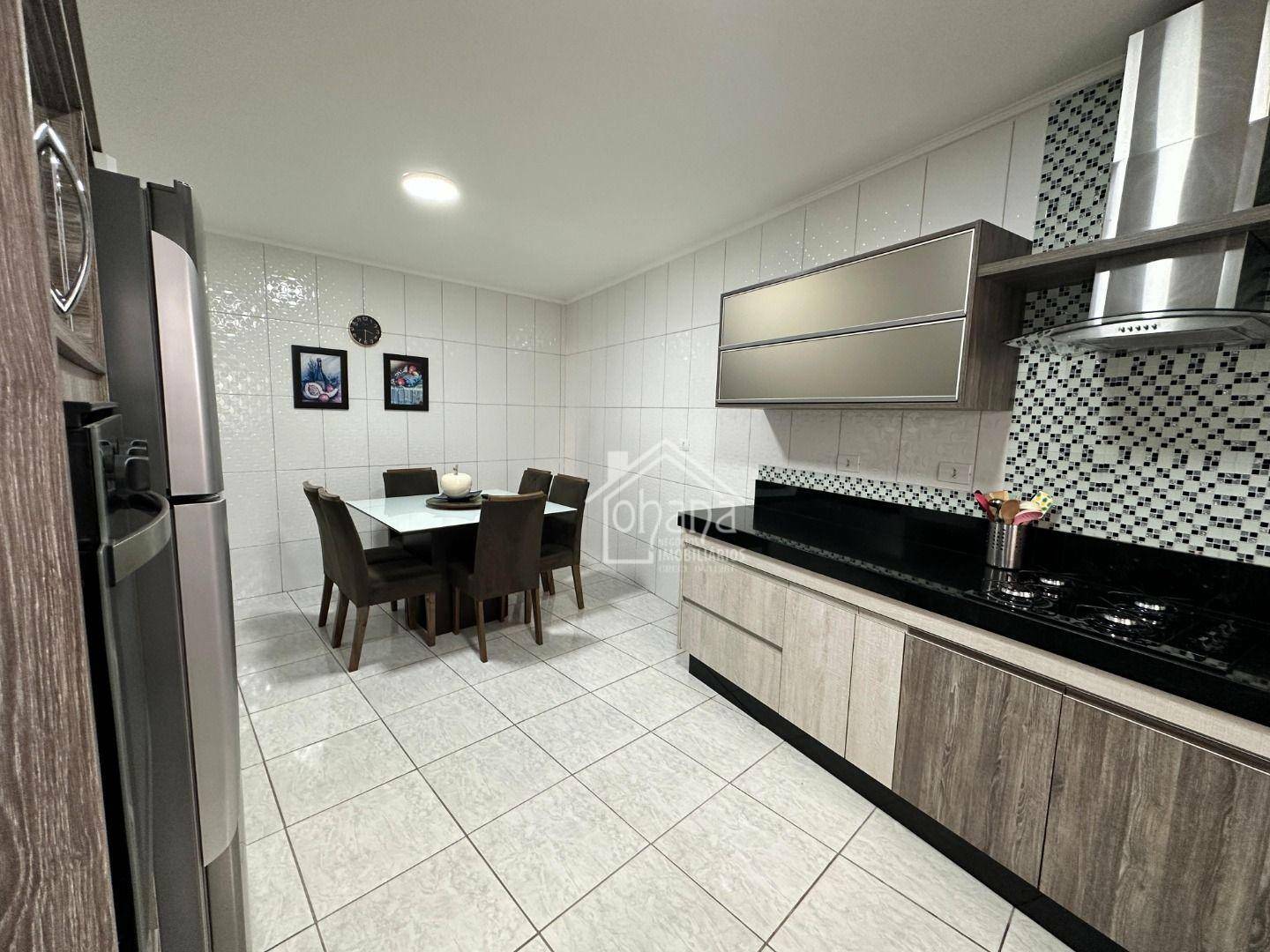 Casa à venda com 4 quartos, 246m² - Foto 28