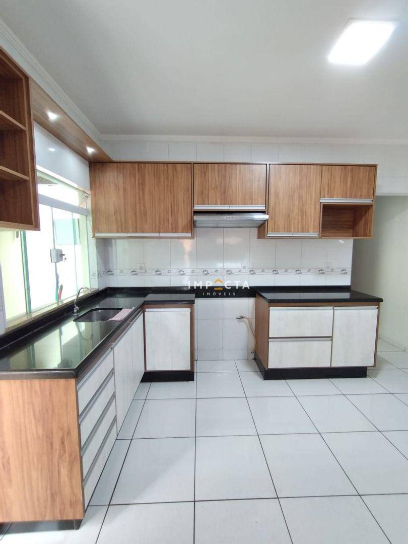 Casa à venda com 2 quartos, 145m² - Foto 7