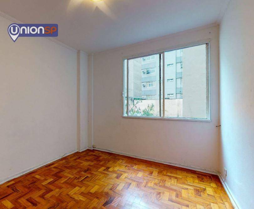 Apartamento à venda com 1 quarto, 40m² - Foto 2