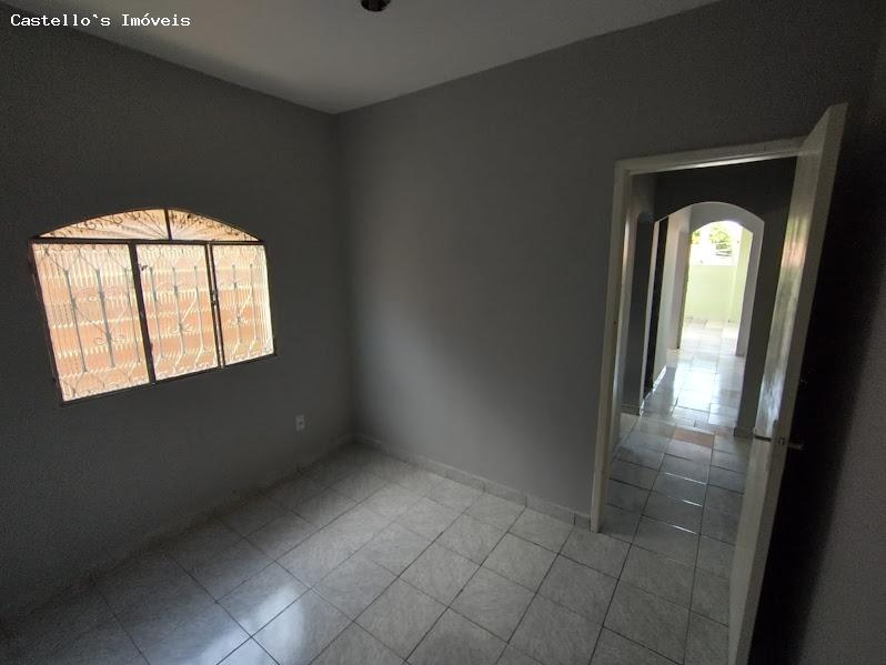 Casa à venda com 4 quartos, 179m² - Foto 11