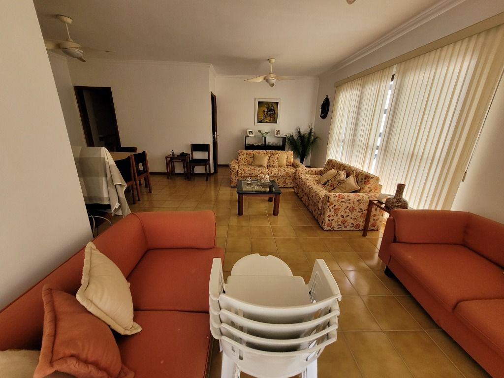 Apartamento à venda com 3 quartos, 140m² - Foto 2